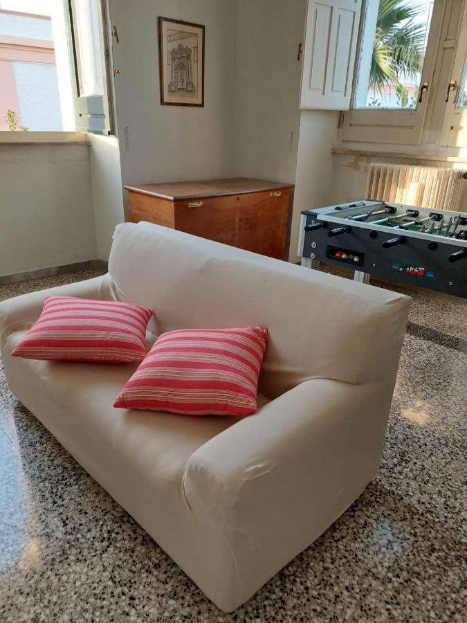 Villa Nel Salento - Ampie Camere E Giardino, Fino A 9 Persone Barbarano del Capo Exterior photo