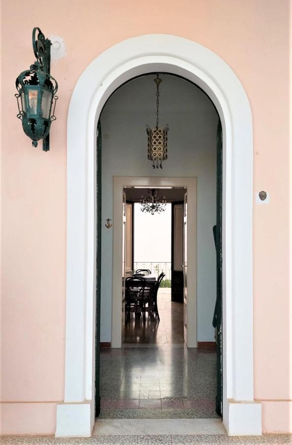 Villa Nel Salento - Ampie Camere E Giardino, Fino A 9 Persone Barbarano del Capo Exterior photo