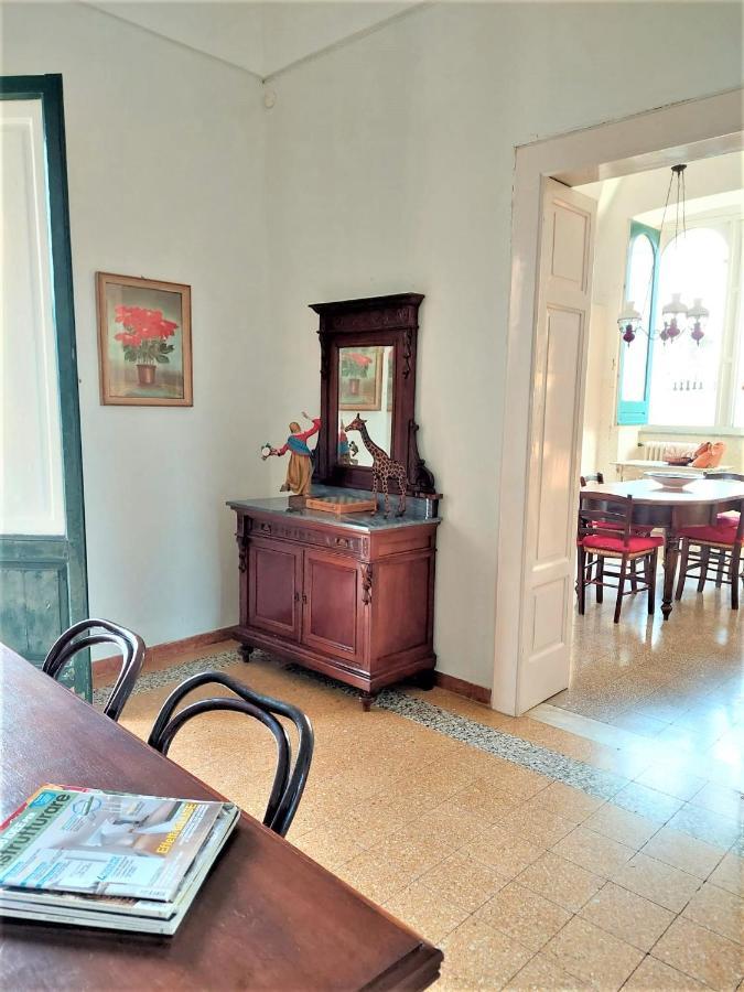 Villa Nel Salento - Ampie Camere E Giardino, Fino A 9 Persone Barbarano del Capo Exterior photo