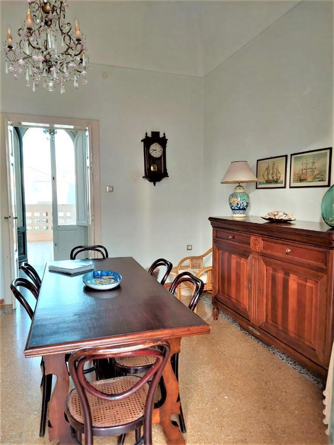 Villa Nel Salento - Ampie Camere E Giardino, Fino A 9 Persone Barbarano del Capo Exterior photo