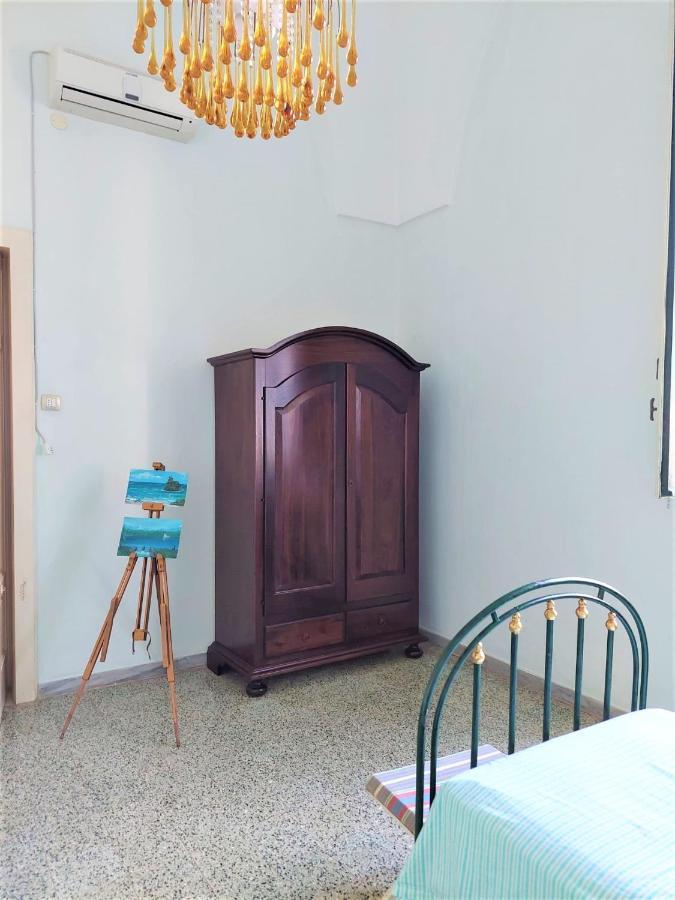 Villa Nel Salento - Ampie Camere E Giardino, Fino A 9 Persone Barbarano del Capo Exterior photo