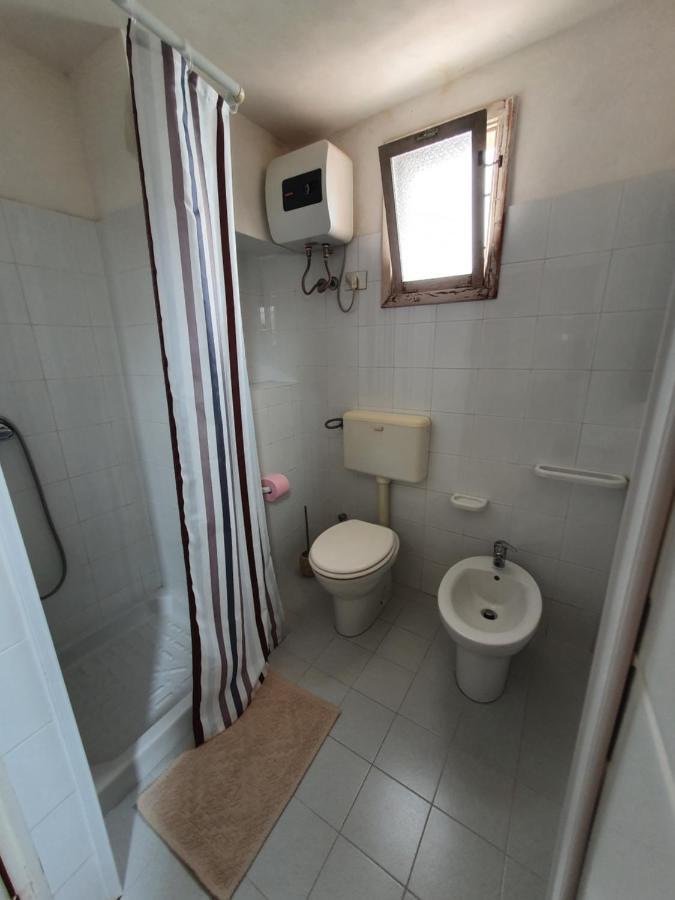 Villa Nel Salento - Ampie Camere E Giardino, Fino A 9 Persone Barbarano del Capo Exterior photo