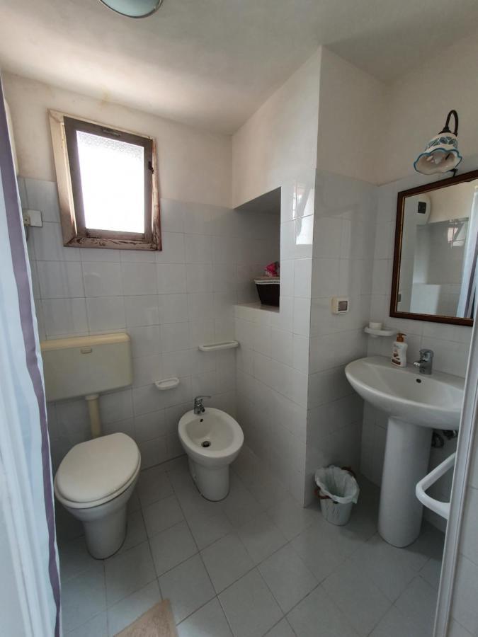 Villa Nel Salento - Ampie Camere E Giardino, Fino A 9 Persone Barbarano del Capo Exterior photo